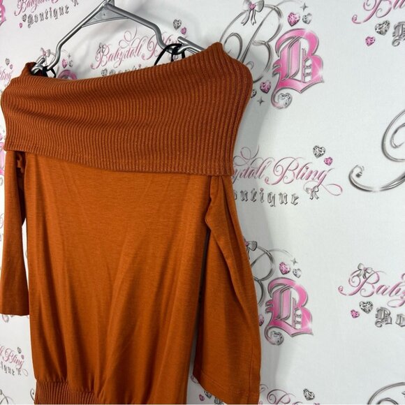 DZ top Chic Off-Shoulder Rust Sweater slouchy ribbed shirt comfy - Picture 3 of 7